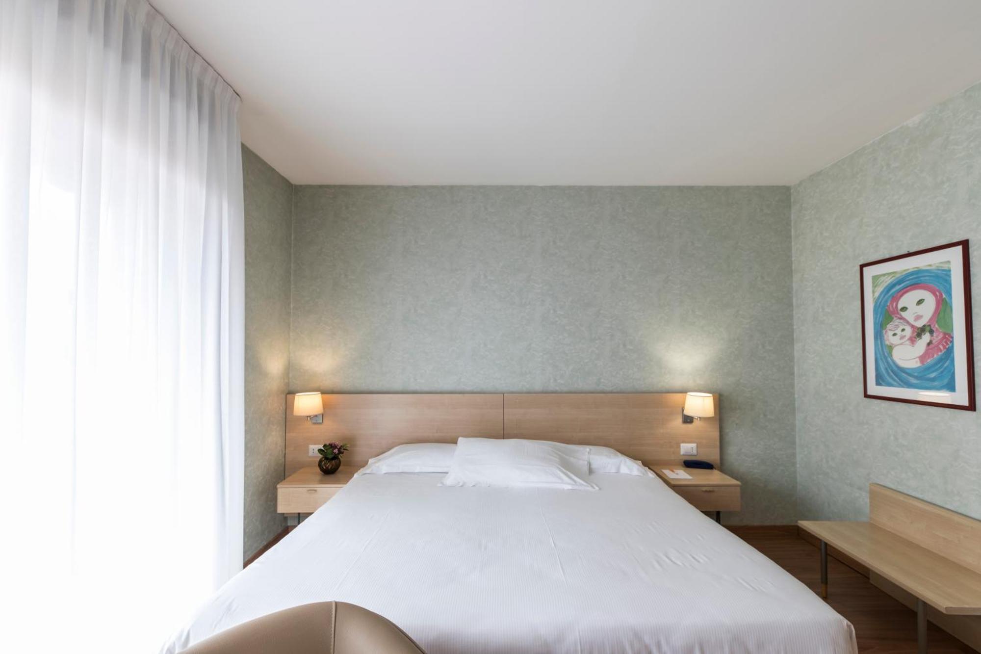Hotel Donatello Imola Eksteriør bilde